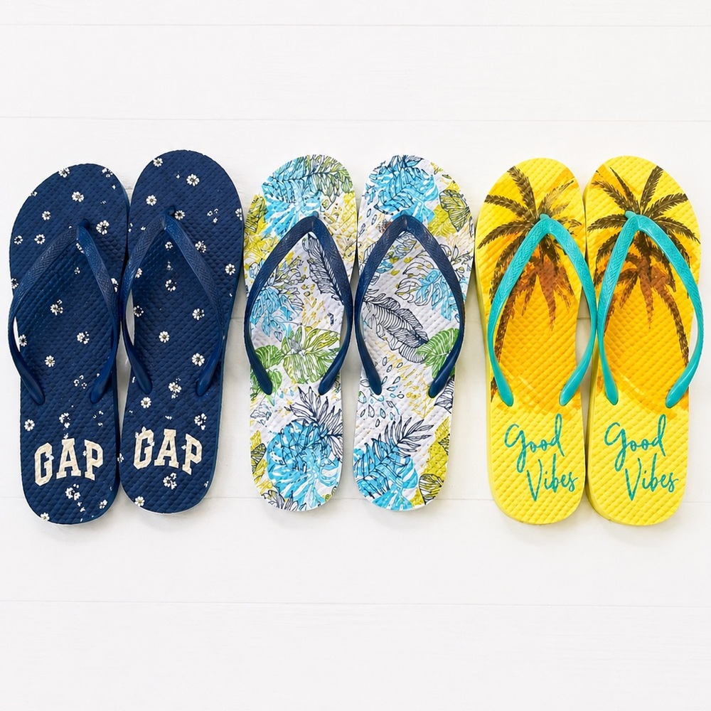 NWT GAP Flip Flops Bundle of 3 Size 8 Tropical Beach Summer Vacation Sandals